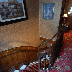 ** Hotel Manoir Sainte Genevieve Canada